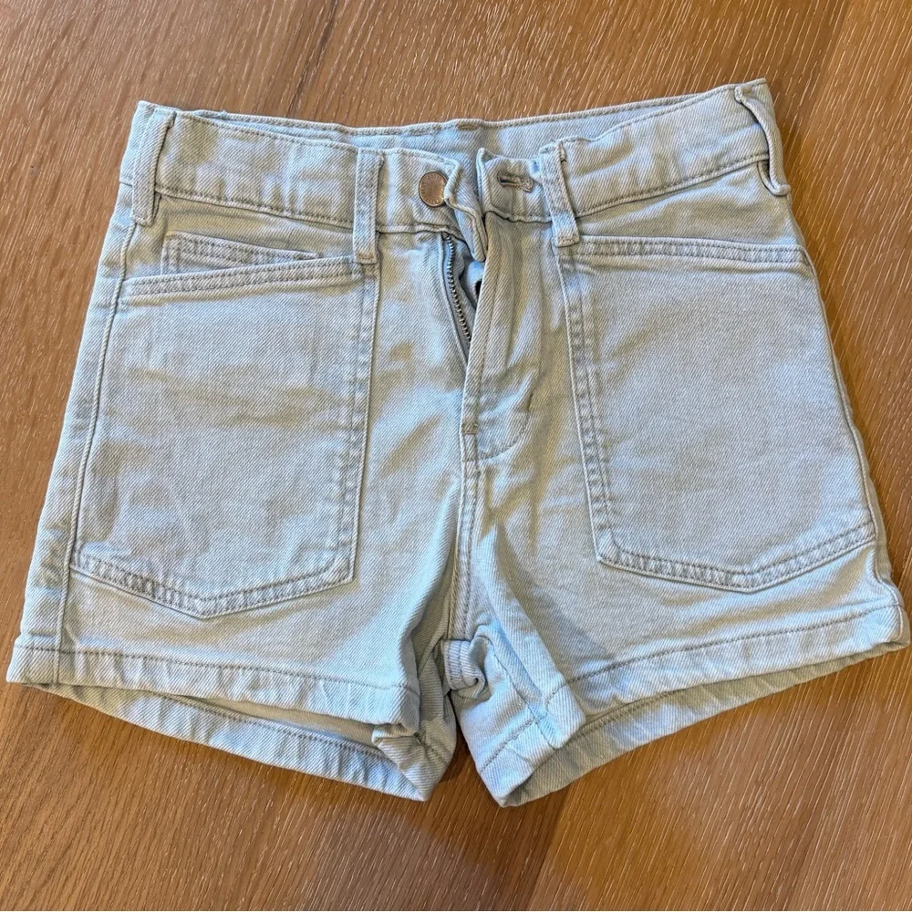 Zara Kids Light Wash Denim Shorts Size 10 - Picture 1 of 3
